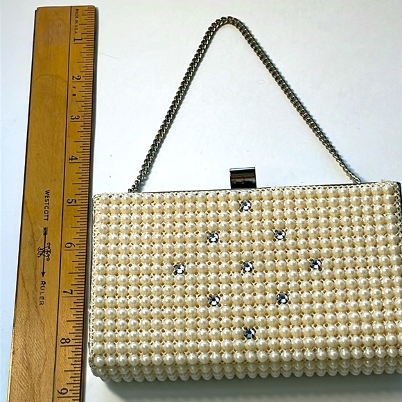 Vintage Faux Pearl Rhinestone Silver Tone Frame 1950's Small Purse - Picture 5 of 7